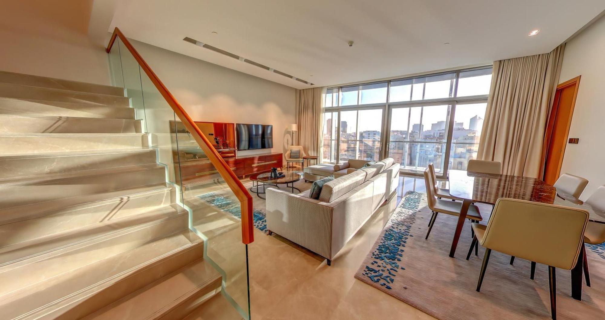 Banyan Tree Doha At La Cigale Mushaireb Екстер'єр фото A living room in a typical apartment